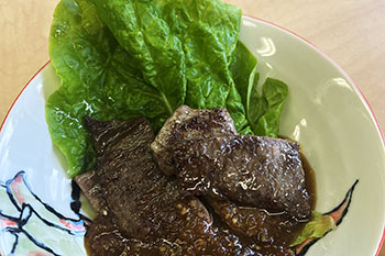 特製焼肉タレを使った焼肉