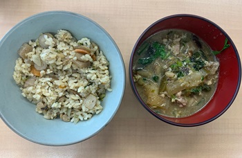 鶏の炊き込み混ぜご飯